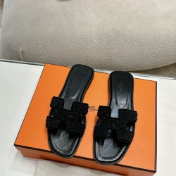 Hermes Slippers High Quality
Women 35-41
Men 39-45