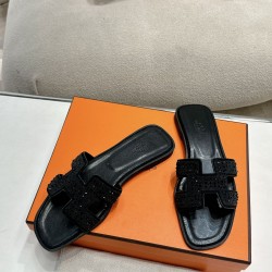 Hermes Slippers High Quality
Women 35-41
Men 39-45