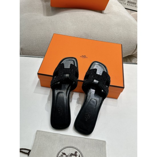 Hermes Slippers High Quality
Women 35-41
Men 39-45
