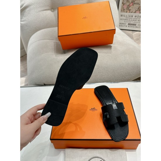 Hermes Slippers High Quality
Women 35-41
Men 39-45