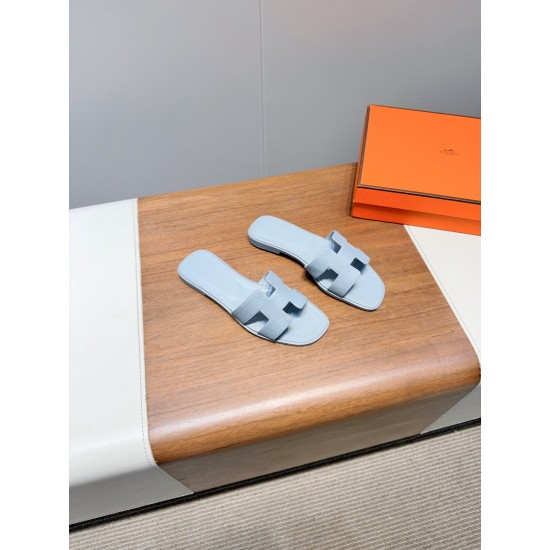 Hermes Slippers High Quality
Women 35-41
Men 39-45
