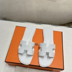 Hermes Slippers High Quality
Women 35-41
Men 39-45
