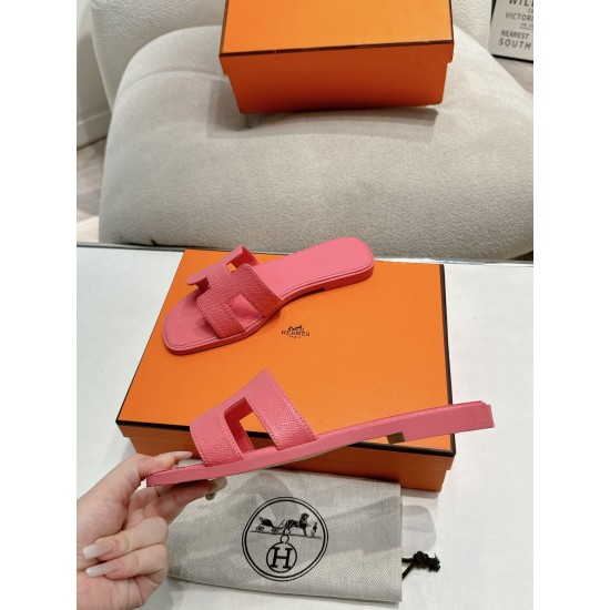 Hermes Slippers High Quality
Women 35-41
Men 39-45