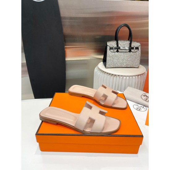 Hermes Slippers High Quality
Women 35-41
Men 39-45