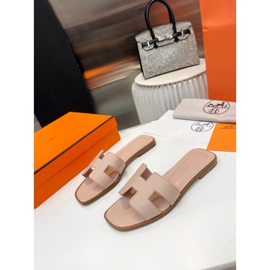 Hermes Slippers High Quality
Women 35-41
Men 39-45
