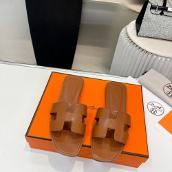 Hermes Slippers High Quality
Women 35-41
Men 39-45