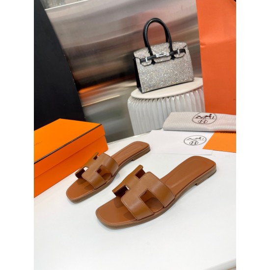 Hermes Slippers High Quality
Women 35-41
Men 39-45