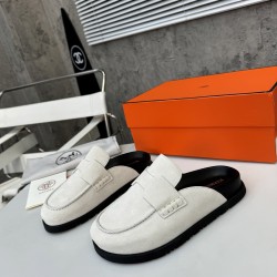 Hermes Slippers High Quality
Women 35-41
Men 39-45