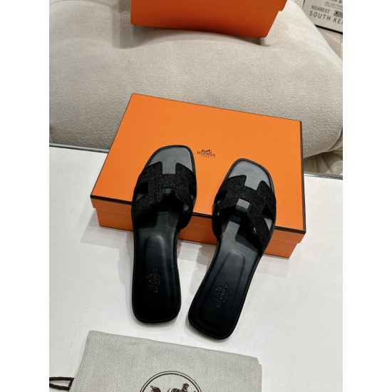 Hermes Slippers High Quality
Women 35-41
Men 39-45