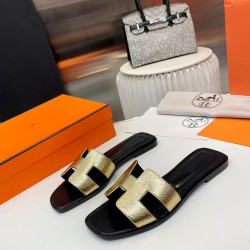 Hermes Slippers High Quality
Women 35-41
Men 39-45