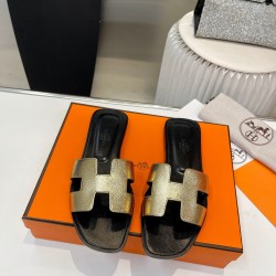 Hermes Slippers High Quality
Women 35-41
Men 39-45