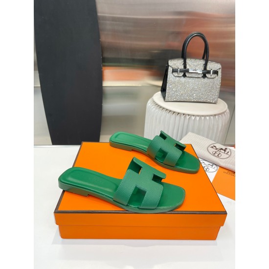 Hermes Slippers High Quality
Women 35-41
Men 39-45