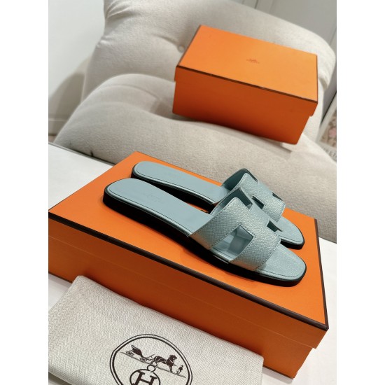 Hermes Slippers High Quality
Women 35-41
Men 39-45