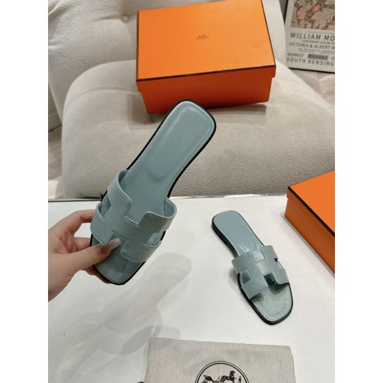 Hermes Slippers High Quality
Women 35-41
Men 39-45