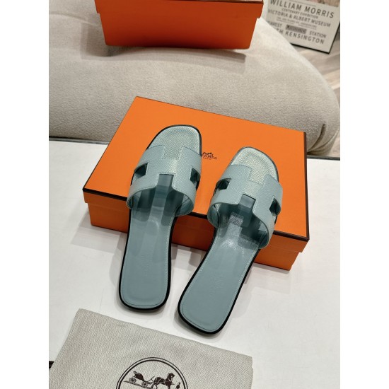 Hermes Slippers High Quality
Women 35-41
Men 39-45