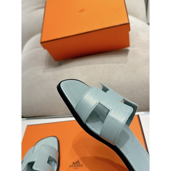 Hermes Slippers High Quality
Women 35-41
Men 39-45