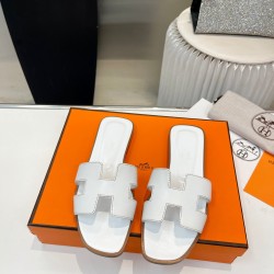 Hermes Slippers High Quality
Women 35-41
Men 39-45