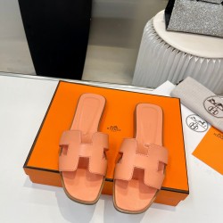 Hermes Slippers High Quality
Women 35-41
Men 39-45
