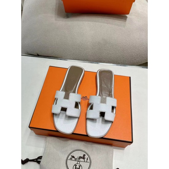 Hermes Slippers High Quality
Women 35-41
Men 39-45