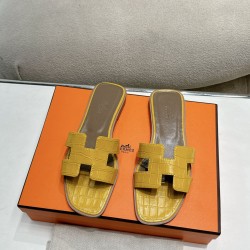 Hermes Slippers High Quality
Women 35-41
Men 39-45