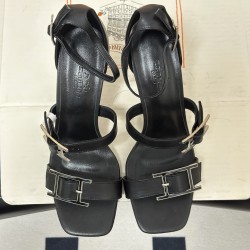 Hermès Fashion Shoes Best Quality
Women 35-41
Men 39-44