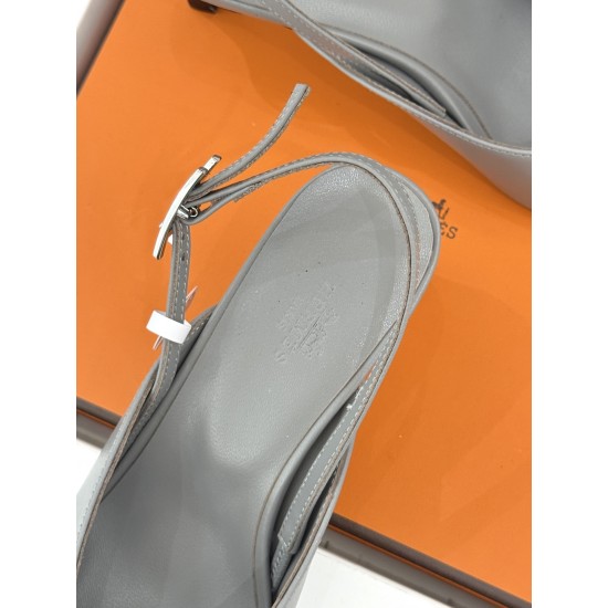 Hermès Fashion Shoes Best Quality
Women 35-41
Men 39-44