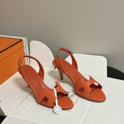 Hermès Fashion Shoes Best Quality
Women 35-41
Men 39-44