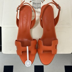 Hermès Fashion Shoes Best Quality
Women 35-41
Men 39-44