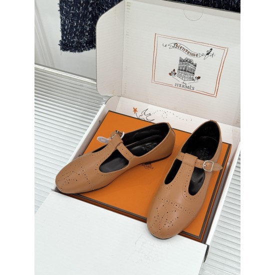 Hermès Fashion Shoes Best Quality
Women 35-41
Men 39-44
