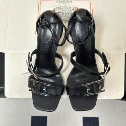 Hermès Fashion Shoes Best Quality
Women 35-41
Men 39-44