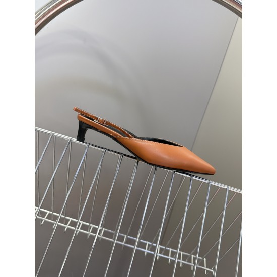 Hermès Fashion Shoes Best Quality
Women 35-41
Men 39-44