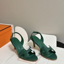 Hermès Fashion Shoes Best Quality
Women 35-41
Men 39-44