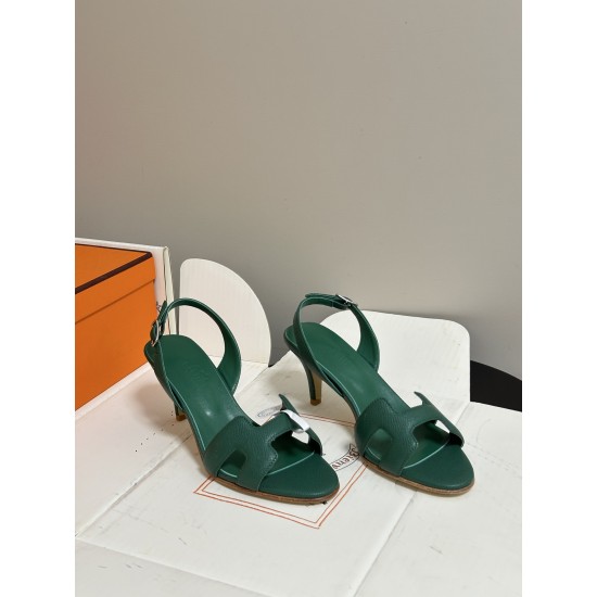 Hermès Fashion Shoes Best Quality
Women 35-41
Men 39-44