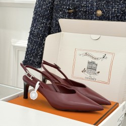 Hermès Fashion Shoes Best Quality
Women 35-41
Men 39-44