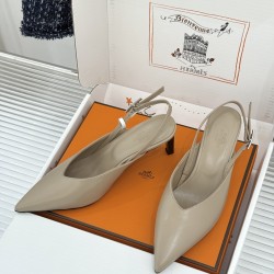 Hermès Fashion Shoes Best Quality
Women 35-41
Men 39-44