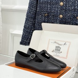Hermès Fashion Shoes Best Quality
Women 35-41
Men 39-44