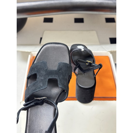 Hermès Fashion Shoes Best Quality
Women 35-41
Men 39-44