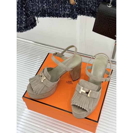 Hermès Fashion Shoes Best Quality
Women 35-41
Men 39-44