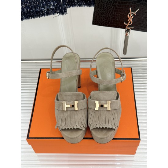 Hermès Fashion Shoes Best Quality
Women 35-41
Men 39-44