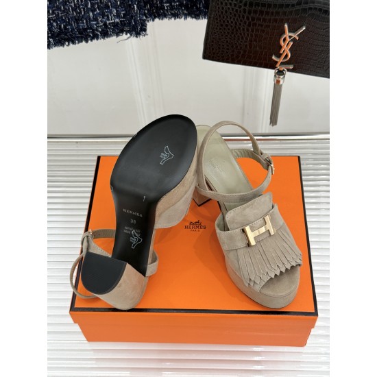Hermès Fashion Shoes Best Quality
Women 35-41
Men 39-44