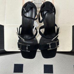 Hermès Fashion Shoes Best Quality
Women 35-41
Men 39-44
