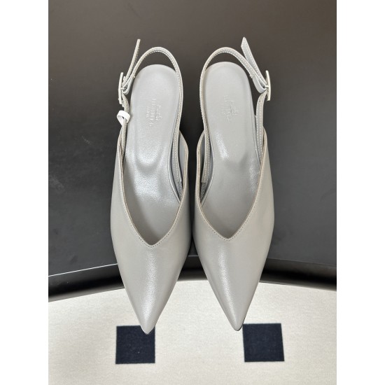 Hermès Fashion Shoes Best Quality
Women 35-41
Men 39-44