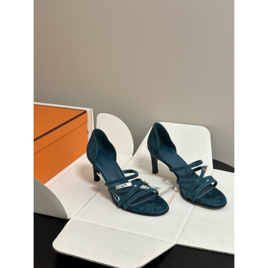 Hermès Fashion Shoes Best Quality
Women 35-41
Men 39-44