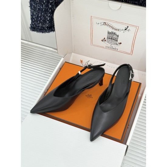Hermès Fashion Shoes Best Quality
Women 35-41
Men 39-44