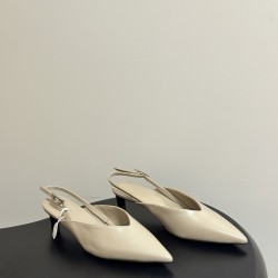Hermès Fashion Shoes Best Quality
Women 35-41
Men 39-44
