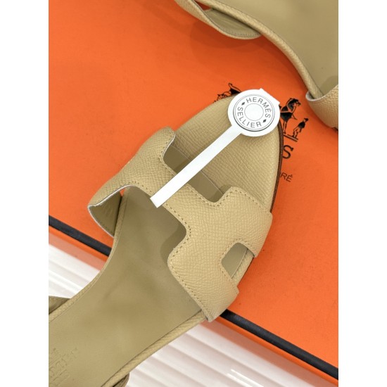 Hermès Fashion Shoes Best Quality
Women 35-41
Men 39-44