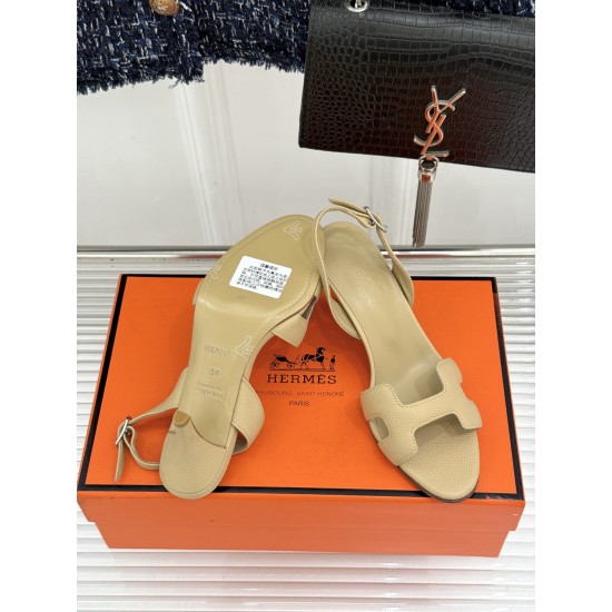Hermès Fashion Shoes Best Quality
Women 35-41
Men 39-44