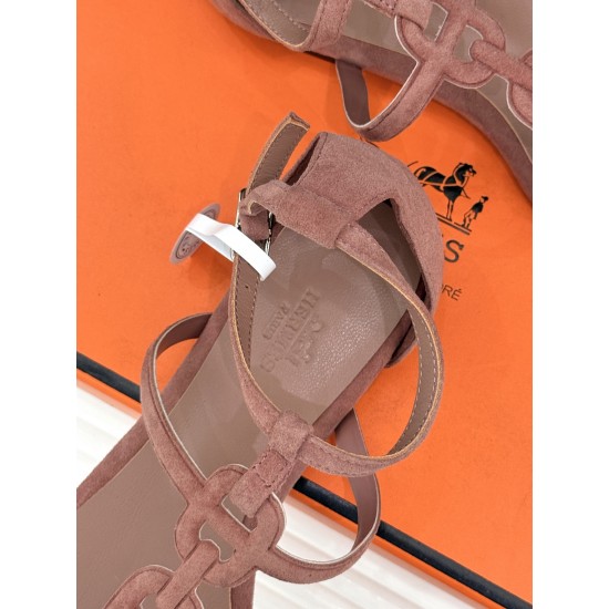 Hermès Fashion Shoes Best Quality
Women 35-41
Men 39-44