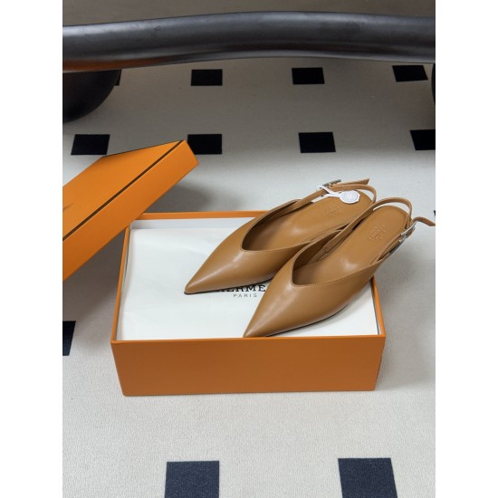 Hermès Fashion Shoes Best Quality
Women 35-41
Men 39-44