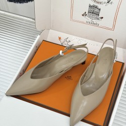 Hermès Fashion Shoes Best Quality
Women 35-41
Men 39-44